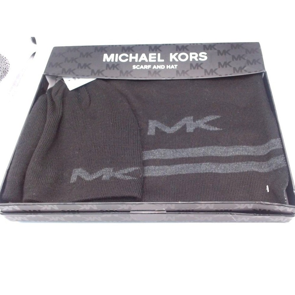 Michael Kors - Men s 2-Piece Scarf & Reversible Beanie Set, Black/Grey, BNIB